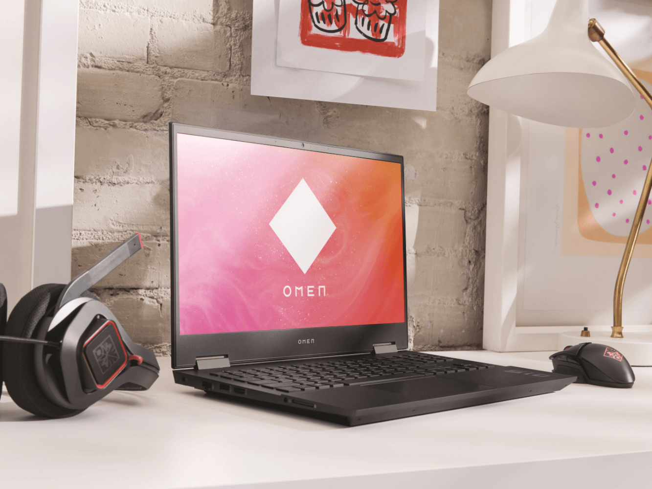 OMEN 15 (2020): компактный игровой ноутбук в строгом корпусе
